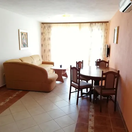 Apartment Sirena *