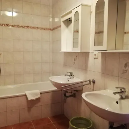 Sirena Apartment *